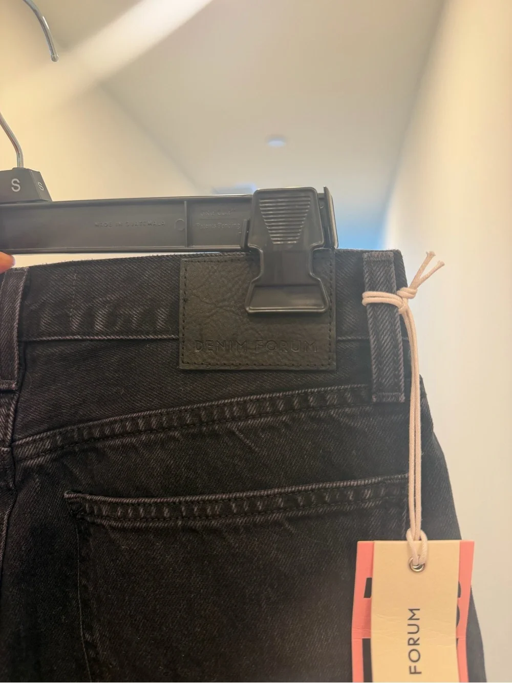 NWT Denim Forum The 90s Iggy Lo-Rise Baggy Jean
